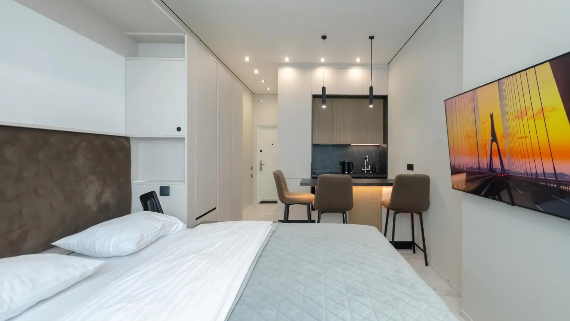 Petrovdom Apartments 24-280A In Rc Manhattan, Beresteiskyi 11 Kiev