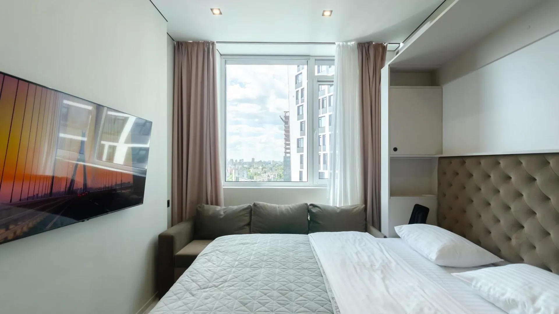 Petrovdom Apartments 24-280A In Rc Manhattan, Beresteiskyi 11 Kiev