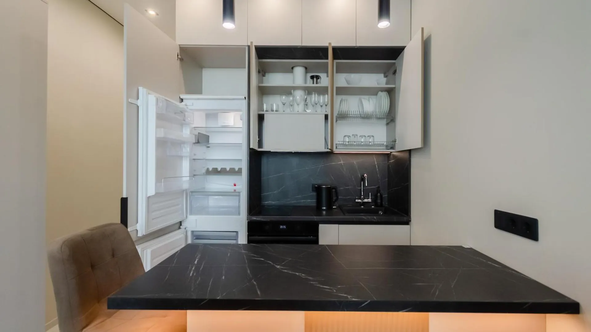 Petrovdom Apartments 24-280A In Rc Manhattan, Beresteiskyi 11 Kiev
