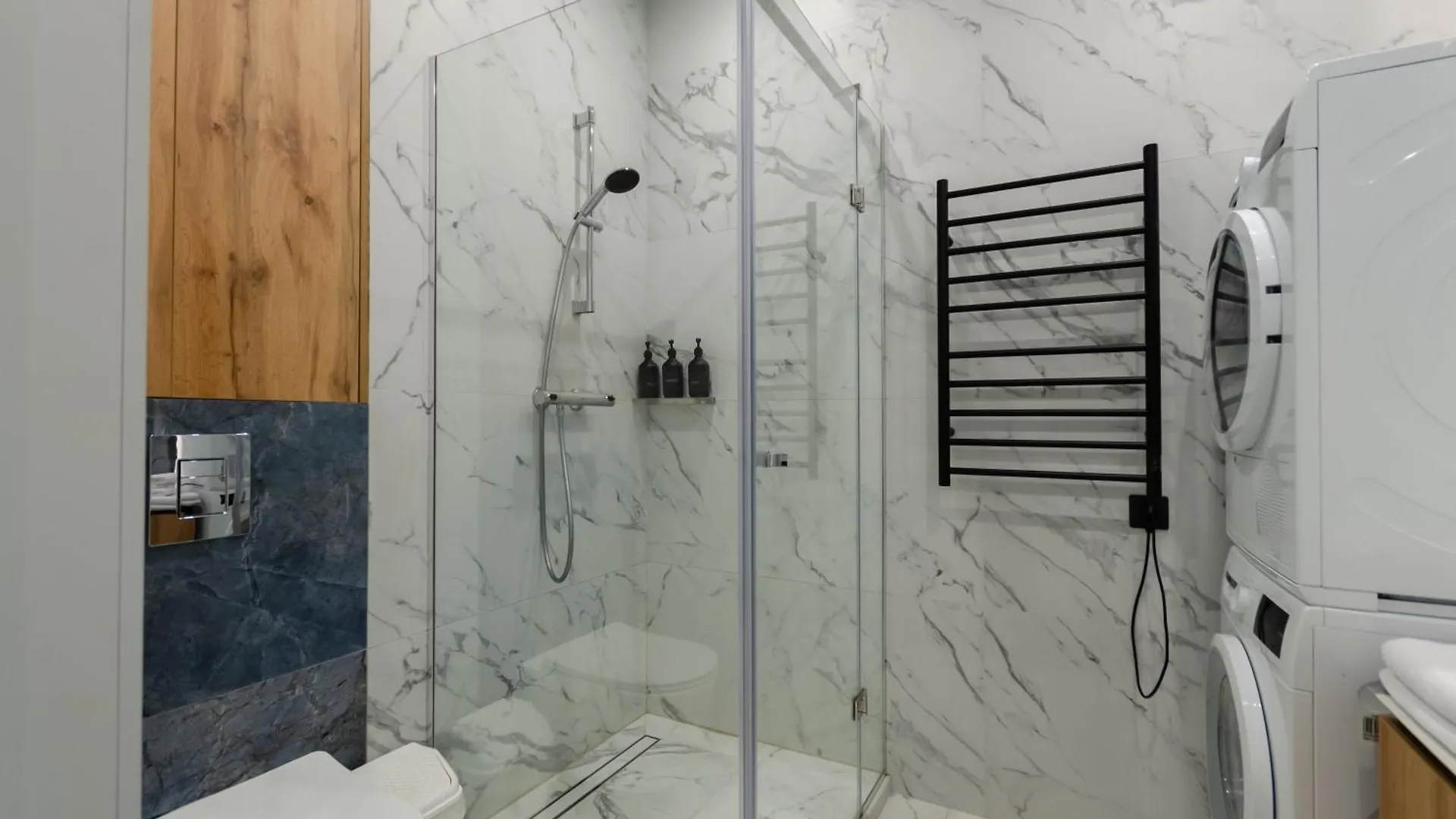 Petrovdom Apartments 24-280A In Rc Manhattan, Beresteiskyi 11 Kiev